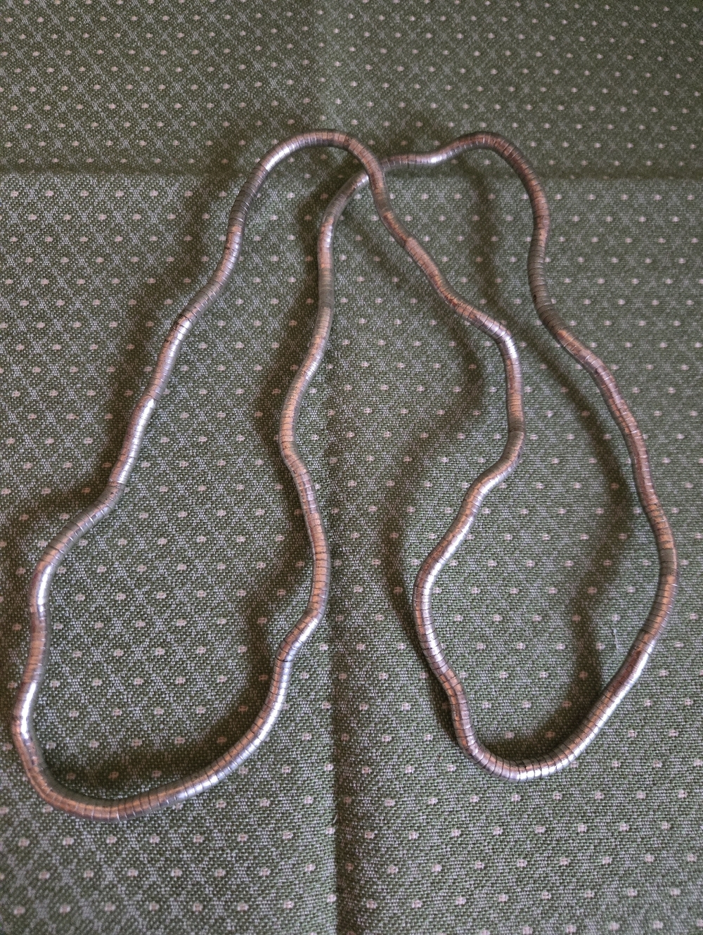 Silver Tone 32" Flexible Coil Necklace Or Bracelet Or What You Make Of It - Picture 3 of 9
